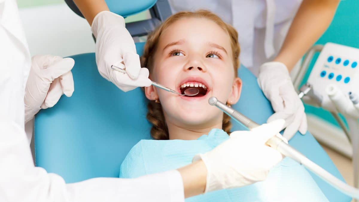 Pediatric Dentist in Erandwane